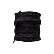 Dettaglio ravvicinato of Classic Collar &amp; Heavy-Duty Zipper Hardware on Passau Full-Grain Leather Handbag da Donna
