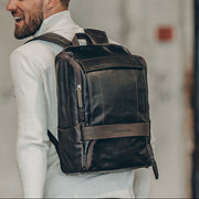Rich Full-Grain Leather Laptop Backpack da Uomo – Vista prodotto alternativa 2