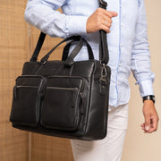 
Classic 100% Full-Grain leather Briefcase - Prospettiva posteriore con spallacci in pelle rinforzati