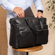 
Misha Borsa porta PC in pelle pieno fiore - Profilo laterale strutturato con profondità del soffietto