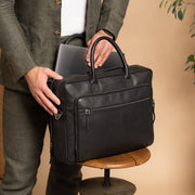 
Tacama Borsa porta PC in pelle pieno fiore - Profilo laterale strutturato con profondità del soffietto