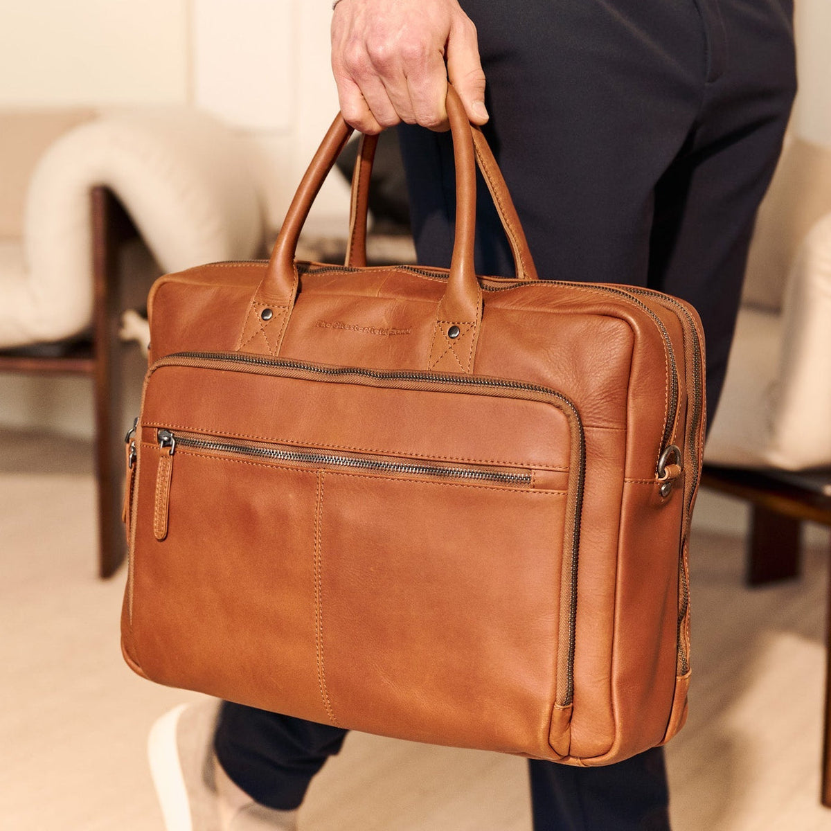 
Tacama Borsa porta PC in pelle pieno fiore – alternate product view 2