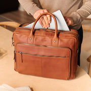 
Tacama Borsa porta PC in pelle pieno fiore – alternate product view 3