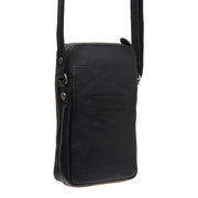 
Tailored Rib Cuffs & Hem Craftsmanship Construction Detail on Alesund Pelle Pieno Fiore Phone Bag