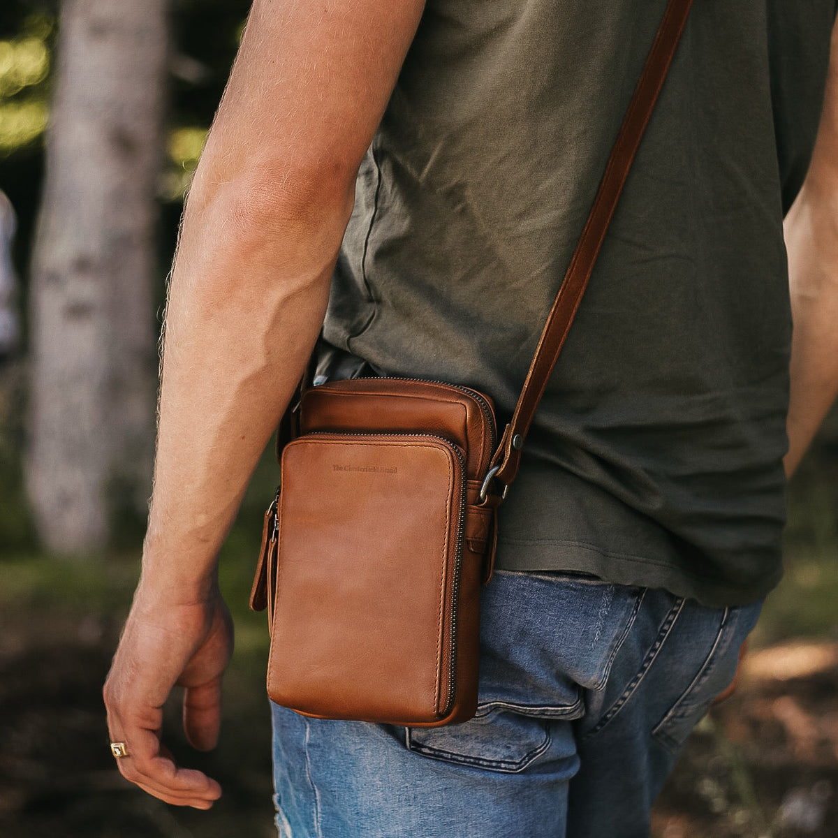 Hamilton Full-Grain Leather Phone Bag da Donna – Vista prodotto alternativa 3