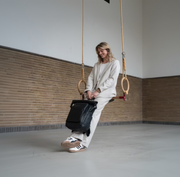 Vista interna Showing Dedicated Padded Laptop Sleeve &amp; Multi-Compartment Organization