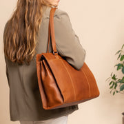 
Fidenza Borsa a spalla in pelle pieno fiore – alternate product view 2