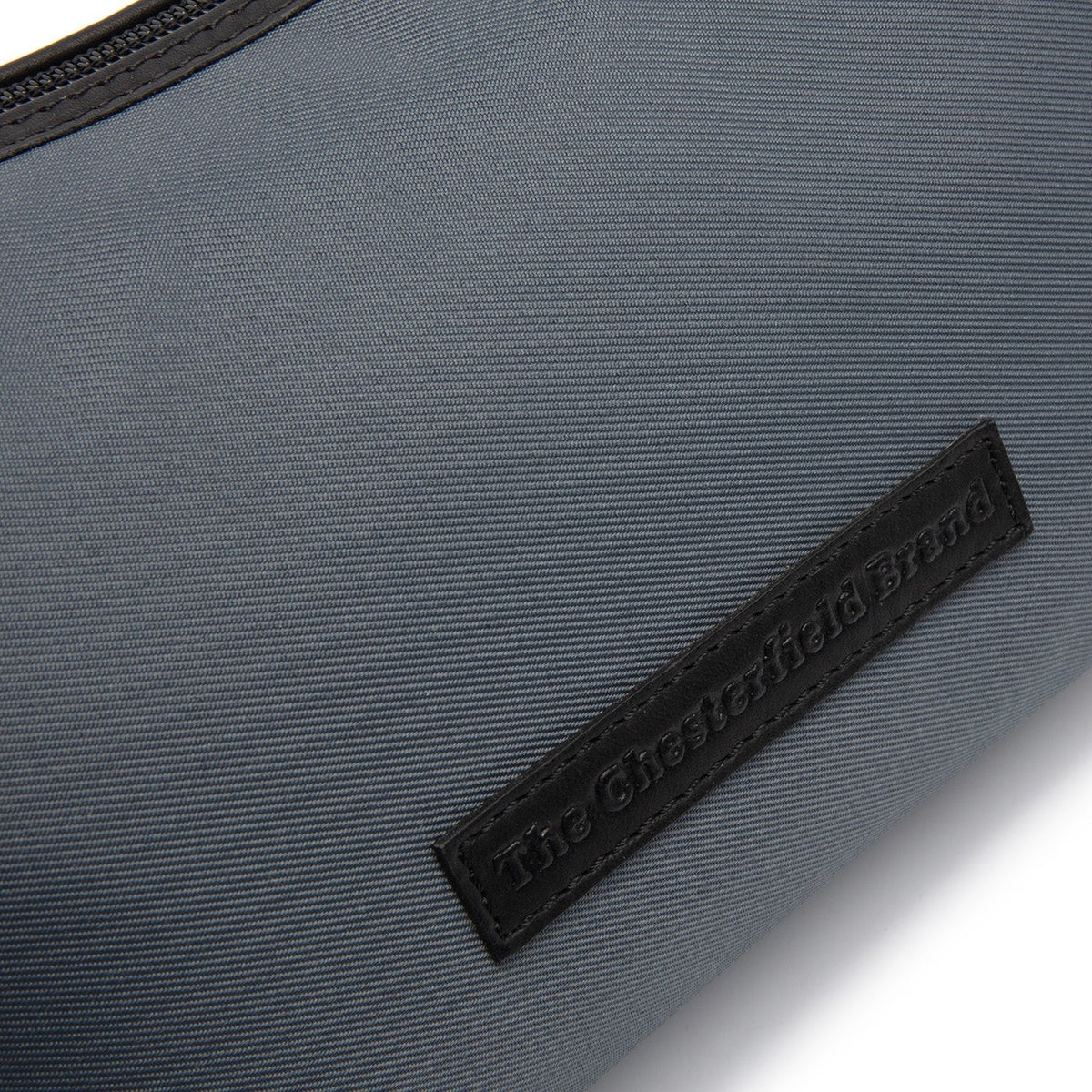 Vista interna Showing Dedicated Padded Laptop Sleeve &amp; Multi-Compartment Organization