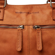 Vista interna Showing Dedicated Padded Laptop Sleeve &amp; Multi-Compartment Organization