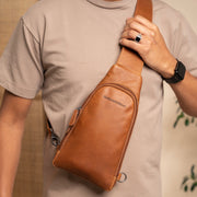 Leather Sling Bag Bowey da Donna – Vista prodotto alternativa 3