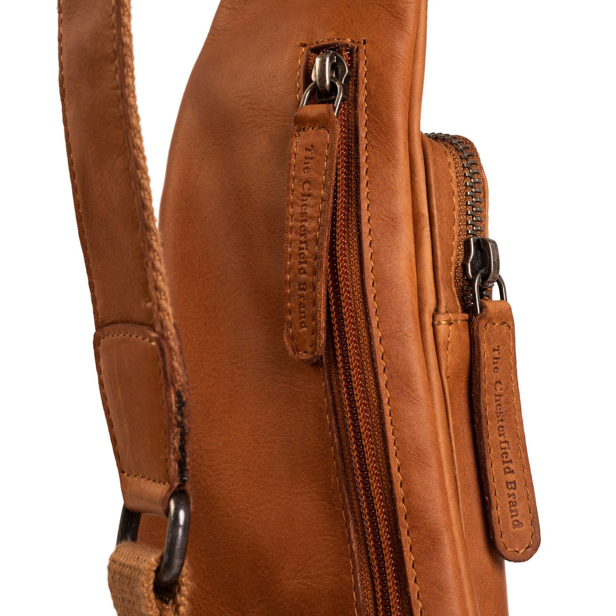 Cognac Leather Sling Bag Logan da Donna, detail view 3