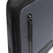 
Vista interna Showing Dedicated Padded Laptop Sleeve & Multi-Compartment Organization