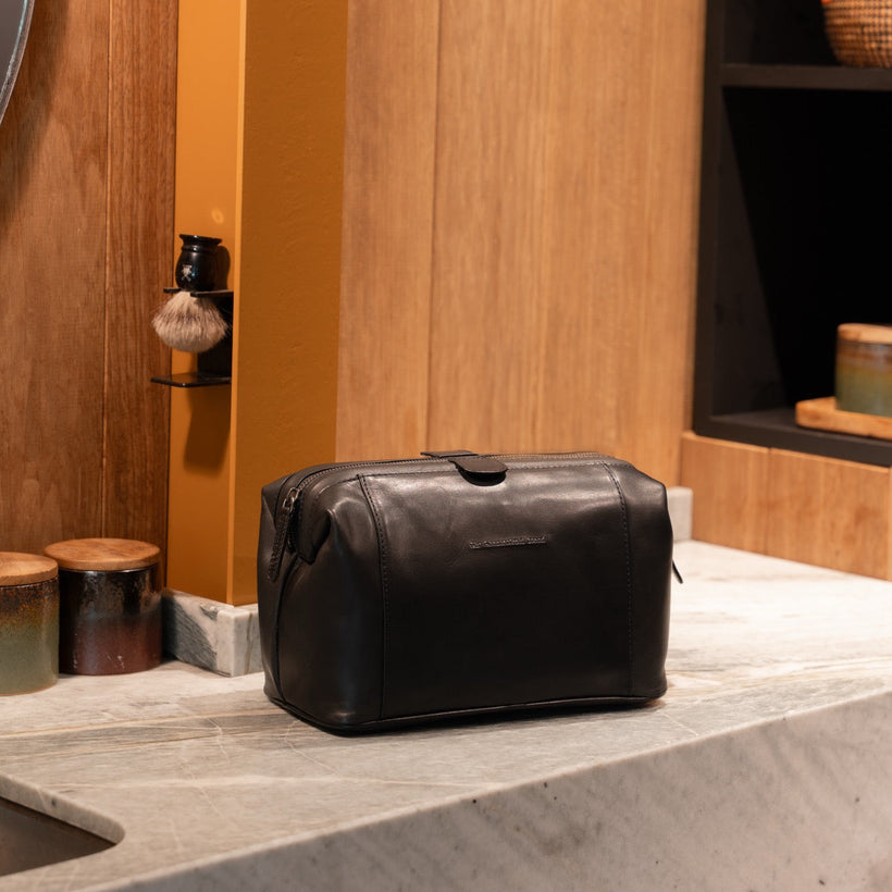 Biassa Full-Grain Leather Toiletry Bag da Donna
