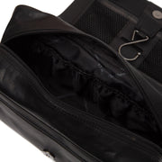 
Vista interna Showing Quilted Viscose Lining & Due tasche interne funzionali