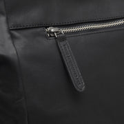
Solid Antique Brass Hardware & Heavy-Duty Dual Zipper Detail on Berlin Borsa tote in pelle pieno fiore