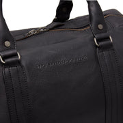 Solid Antique Brass Hardware &amp; Heavy-Duty Dual Zipper Detail on Perth Full-Grain Leather Weekender Bag da Donna