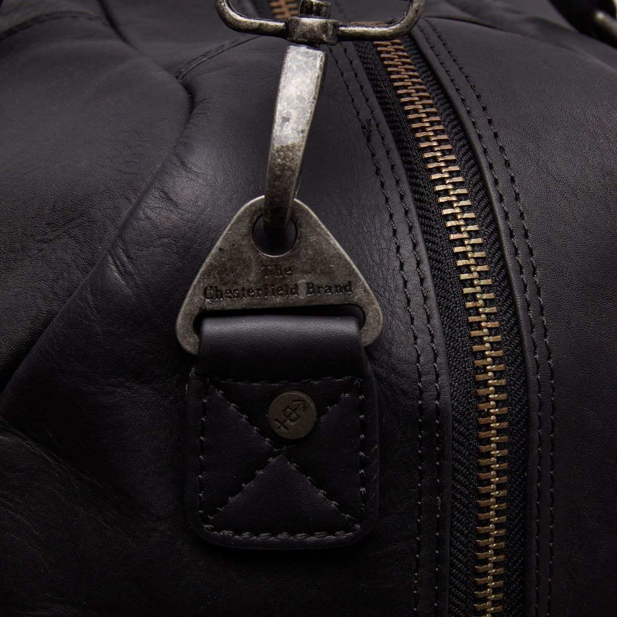 Vista interna Showing Dedicated Padded Laptop Sleeve &amp; Multi-Compartment Organization