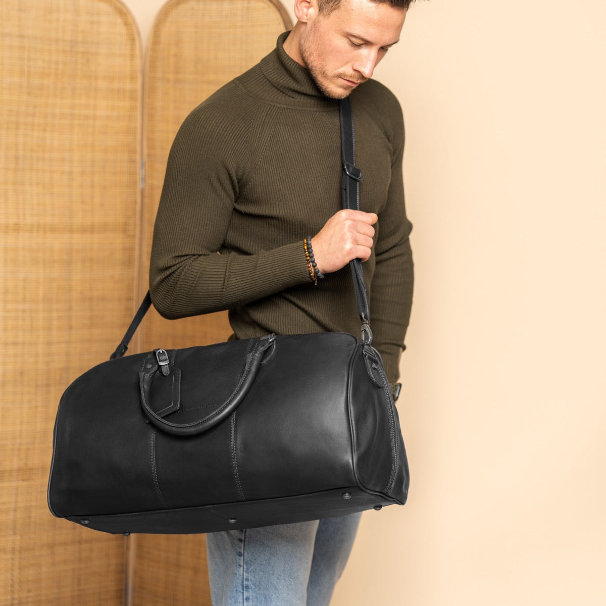 William Full-Grain Leather Weekender Bag da Donna - Structured Side Profile Showing Gusset Depth &amp; Expansion Capacity