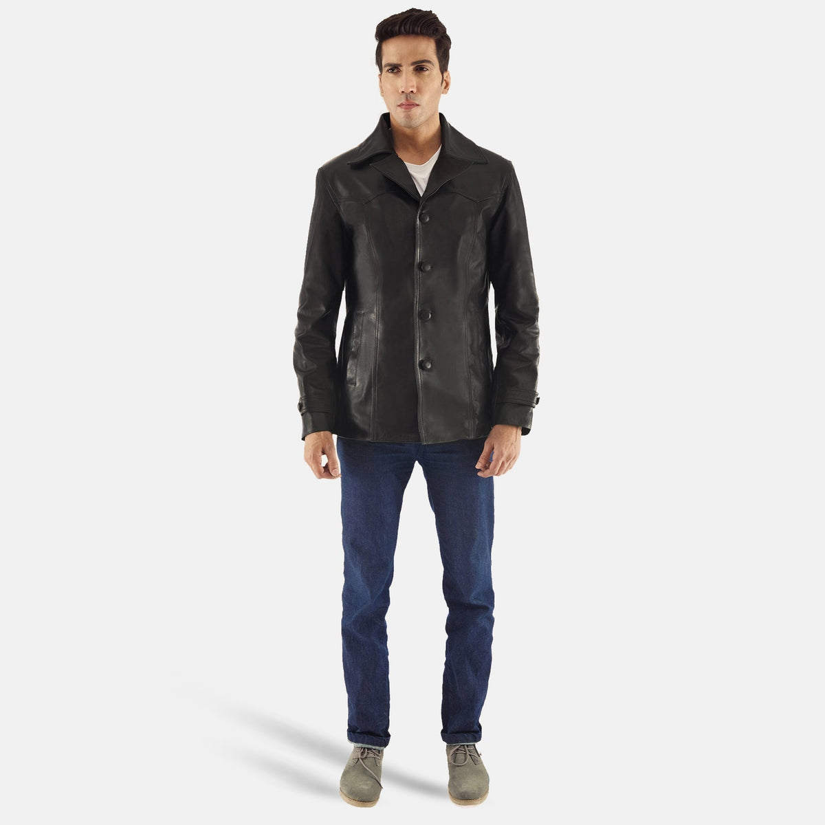 Leo Nero Cappotto in Pelle da Uomo - Lateral Side Profile View Showing Sleeve Cut &amp; Athletic Taper Fit