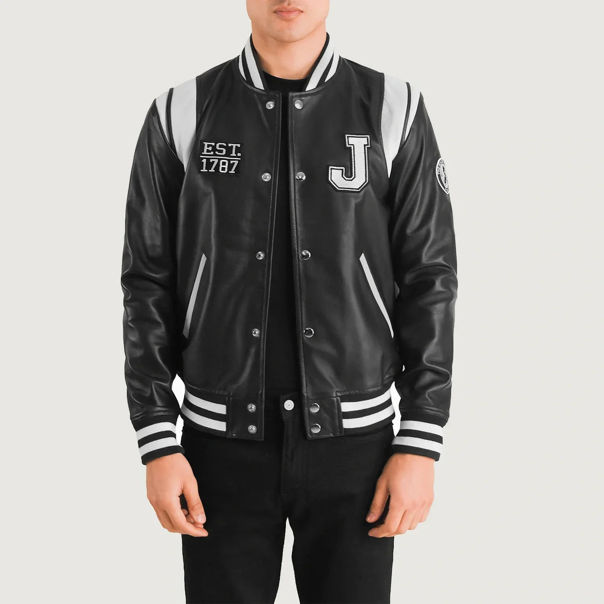 
Liberte New Jersey Nero Leather Varsity Giacca in Pelle da Uomo in Black & White Sheepskin Leather - Vista frontale e silhouette sartoriale | Acquista online
