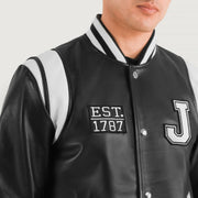 
Dettaglio ravvicinato of Varsity & Snap Button Hardware on Liberte New Jersey Nero Leather Varsity Giacca in Pelle da Uomo