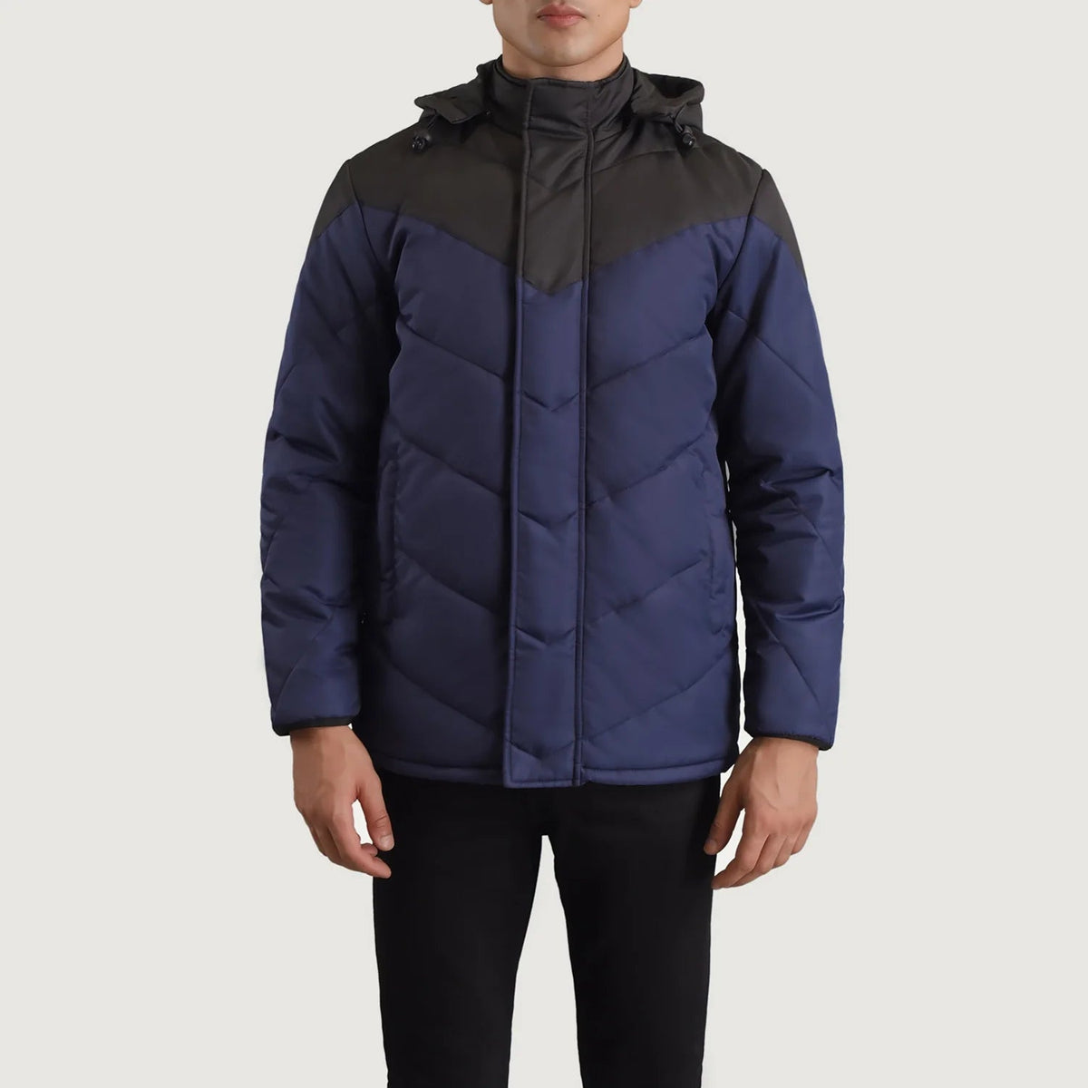
Dettaglio ravvicinato of Classic Collar & Zipper With Velcro Placket Hardware on Luka Nero & Blu Hooded Puffer Giacca in Pelle da Uomo