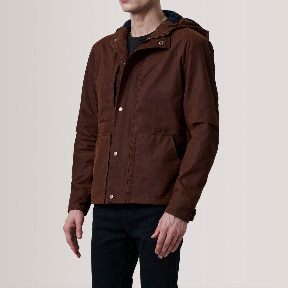 Marlo Marrone Canvas Hooded Work Giacca in Pelle da Uomo For Men - Lateral Side Profile View Showing Sleeve Cut &amp; Athletic Taper Fit