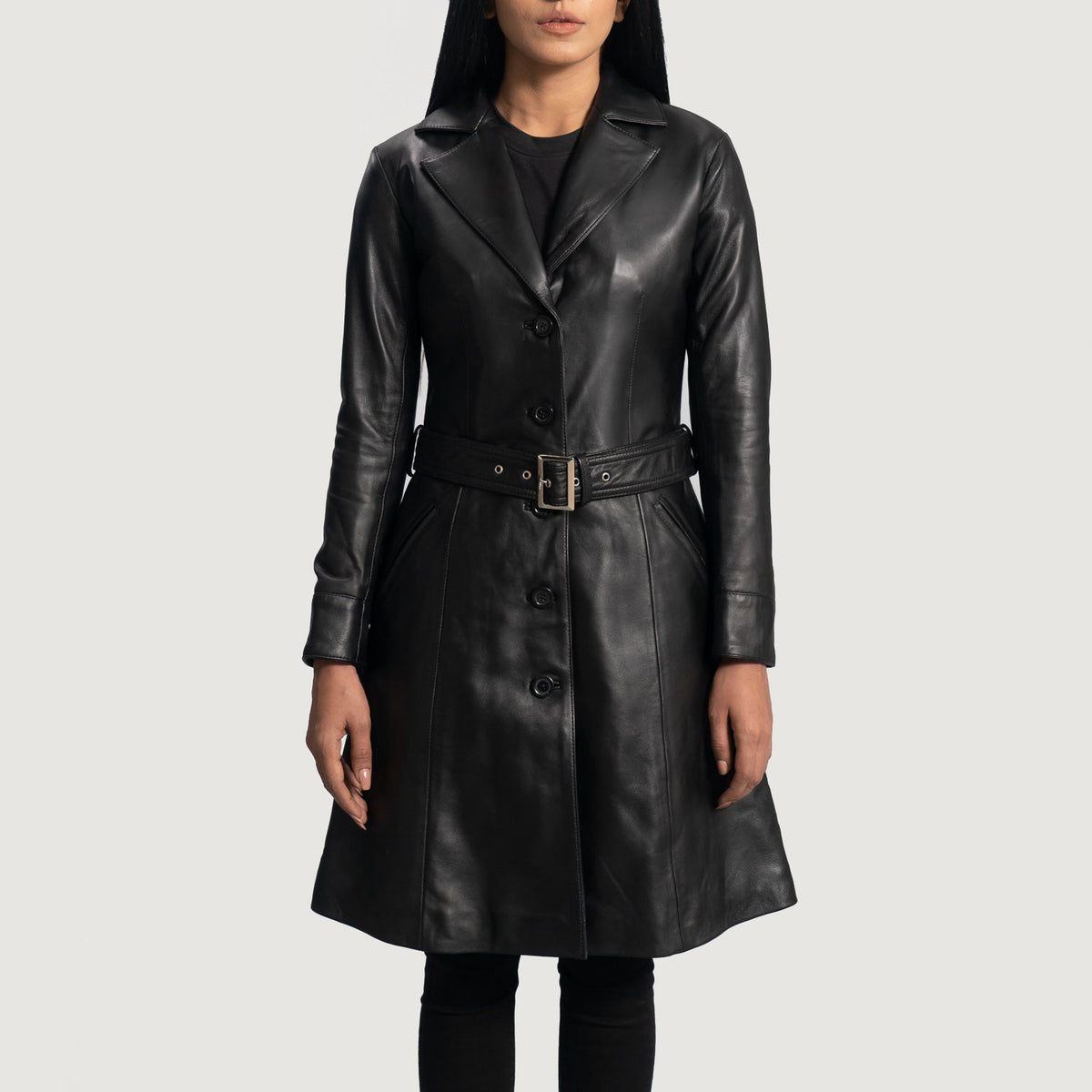 
Dettaglio ravvicinato of Notch & Button Hardware on Moonlight Nero Trench in Pelle da Donna