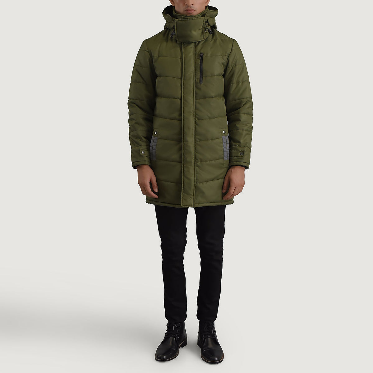 
Moore Verde Hooded Parka da Uomo - Vista laterale che mostra il taglio ergonomico delle maniche