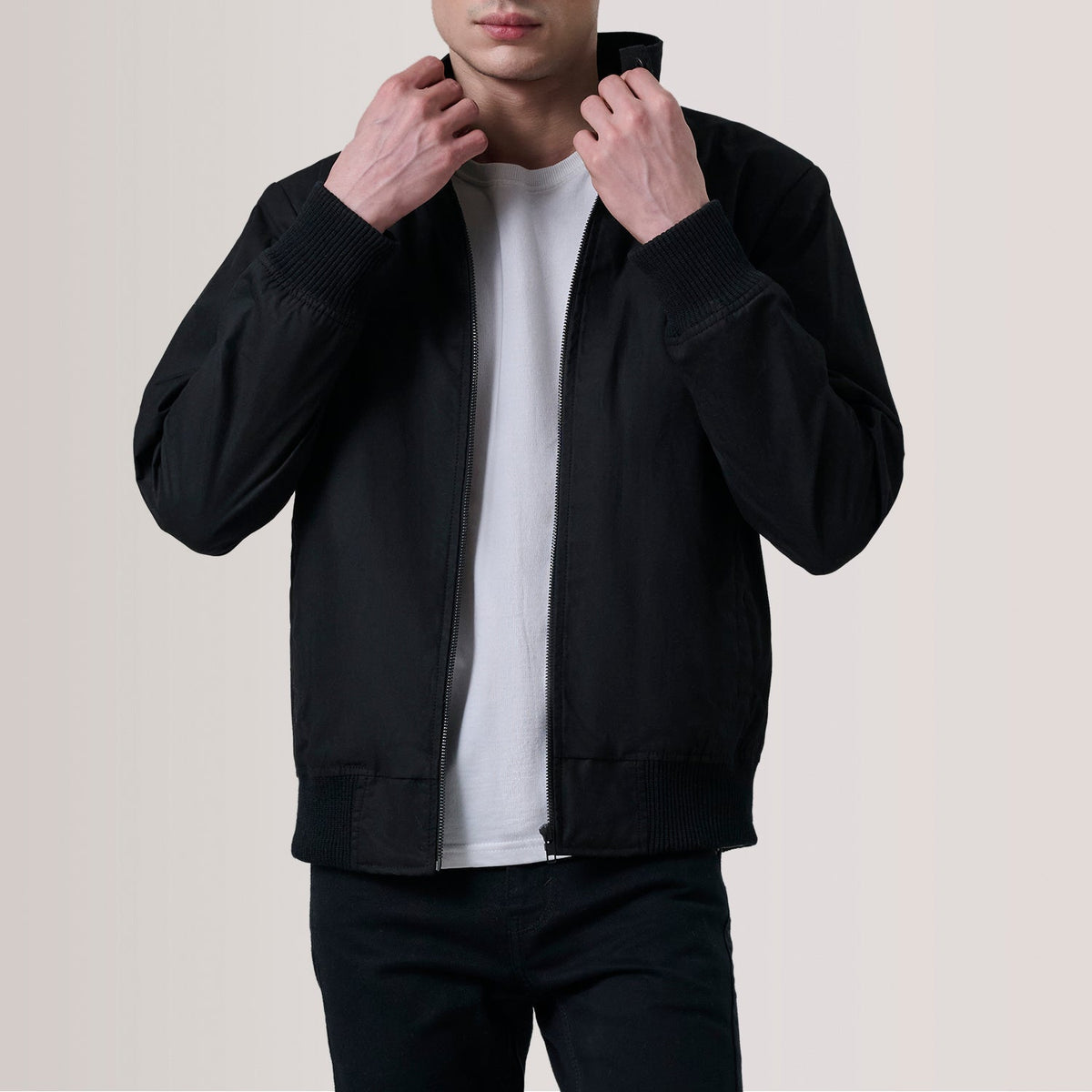 Morrison Nero Canvas Bomber in Pelle da Uomo For Men in Black Waxed Cotton Canvas - Vista frontale e linea su misura | Acquista online