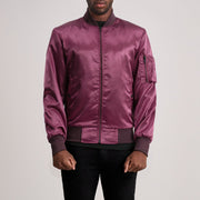 
Quinton MA-1 Marrone Rossiccio Bomber in Pelle da Uomo in Maroon Satin - Vista frontale e silhouette sartoriale | Acquista online