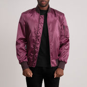 
Quinton MA-1 Marrone Rossiccio Bomber in Pelle da Uomo - Vista laterale che mostra il taglio ergonomico delle maniche