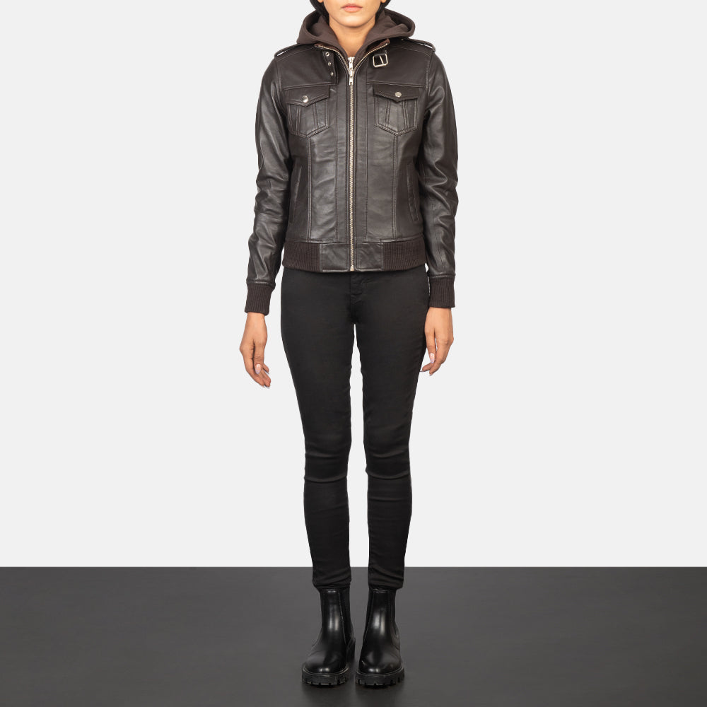 
Roslyn Brown Hooded Leather Bomber Jacket - Vista laterale che mostra il taglio ergonomico delle maniche