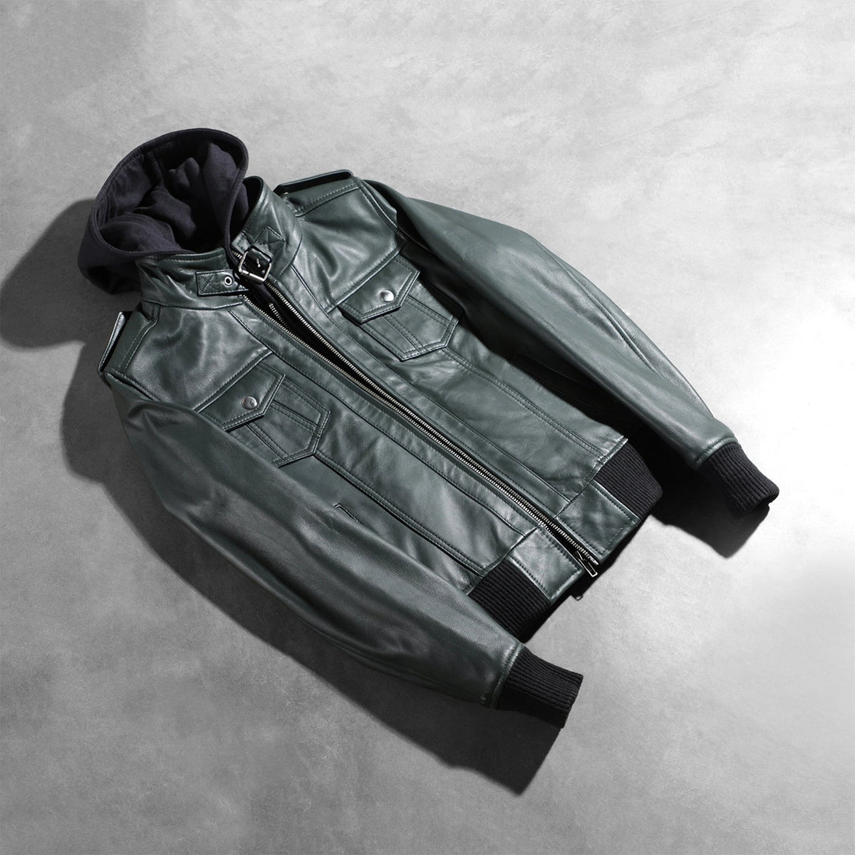
Roslyn Hooded Bomber in Pelle da Donna – alternate product view 7