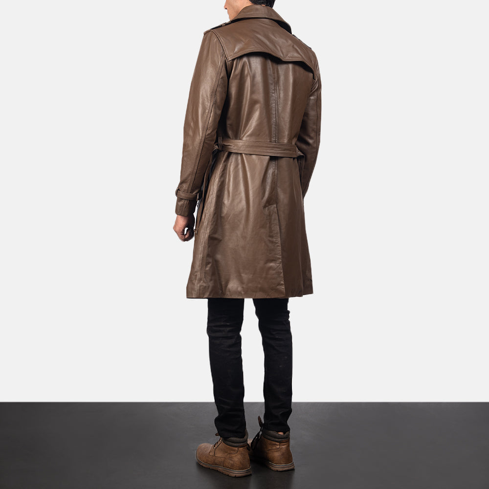 
Royson Marrone Leather Duster Cappotto in Pelle da Uomo - Vista laterale che mostra il taglio ergonomico delle maniche