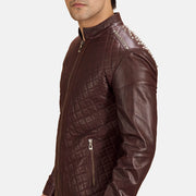 
Dettaglio ravvicinato of Band & Zipper Hardware on Rumano Jae Marrone Rossiccio Giacca Biker in Pelle da Uomo