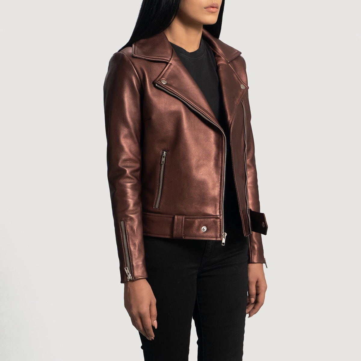 
Maroon Sheepskin Leather Biker Jacket - Vista posteriore con spalle definite e orlo pulito
