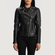 
Sally Mae con Borchie Nero Giacca Biker in Pelle da Donna in Black Sheepskin Leather - Vista frontale e silhouette sartoriale | Acquista online