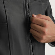 Vista interna Showing Quilted viscose lining &amp; Dual Inside Utility Storage Pockets