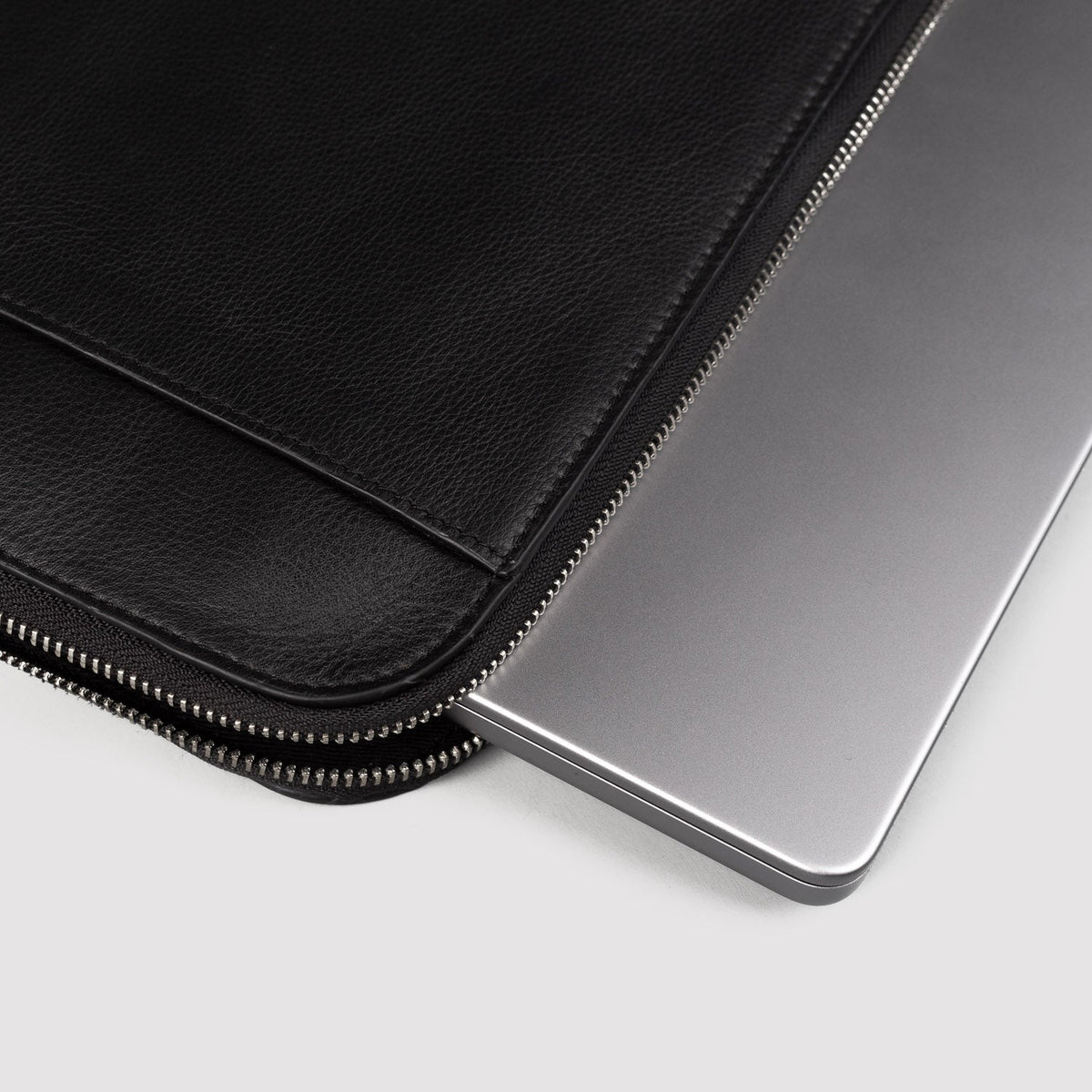
The Baxter Leather Laptop Sleeve da Donna da Donna – alternate product view 4