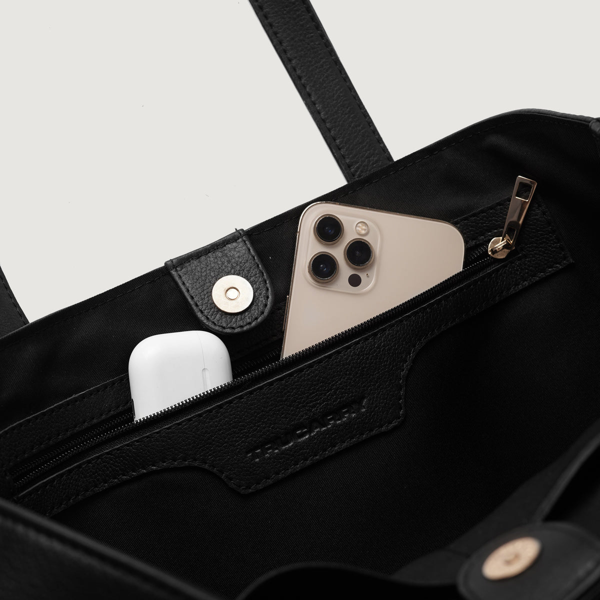 
The Bianca Borsa tote in pelle – alternate product view 8