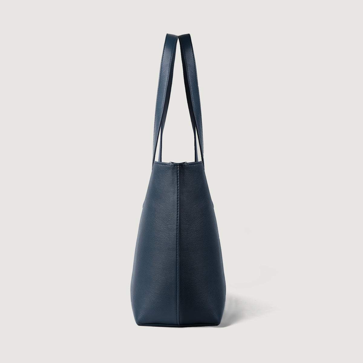 
The Bianca Borsa tote in pelle – alternate product view 6