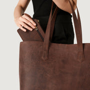 
The Bianca Borsa tote in pelle – alternate product view 10