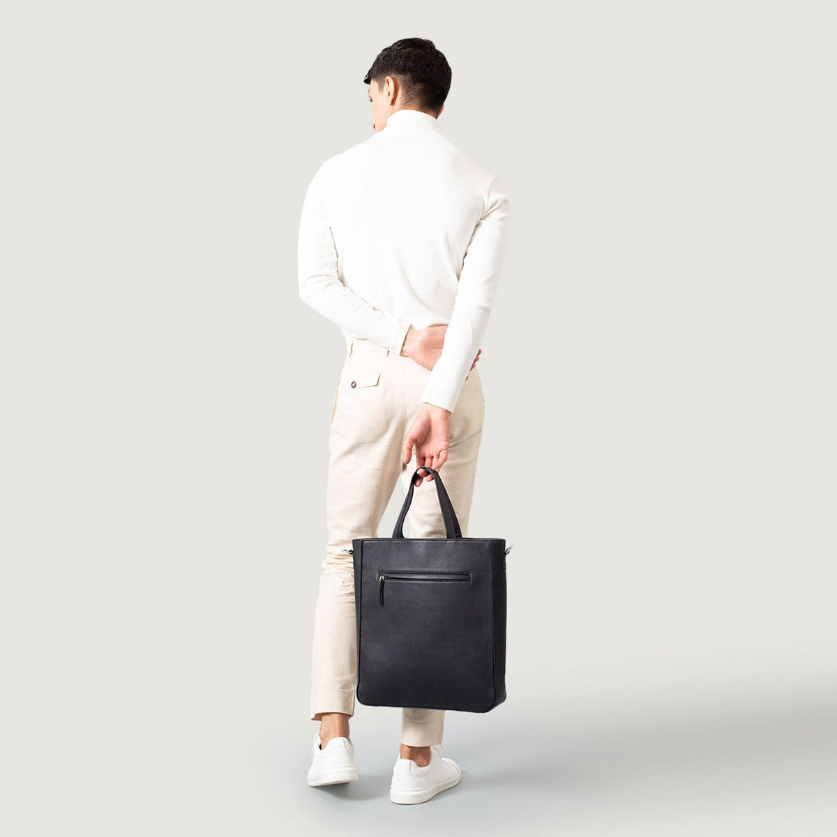 
The Poet Borsa tote in pelle – alternate product view 9