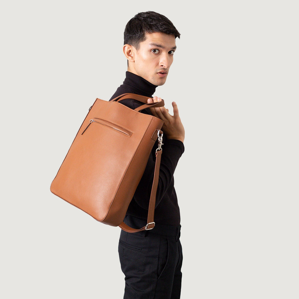 
The Poet Borsa tote in pelle – alternate product view 5