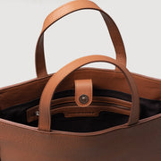 
The Poet Borsa tote in pelle – alternate product view 8