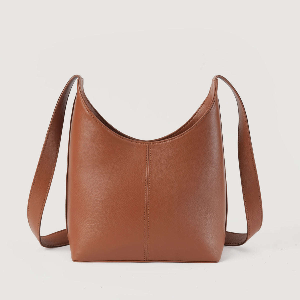 
Dettaglio ravvicinato of Classic Collar & Heavy-Duty Zipper Hardware on The Stefani Brown Leather Hobo Bag For Women