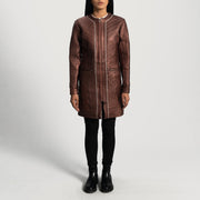 
Trudy Lane Trapuntato Marrone Rossiccio Cappotto in Pelle da Donna - Vista laterale che mostra il taglio ergonomico delle maniche