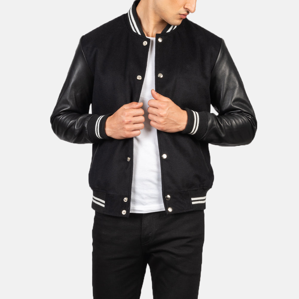 
Vaxton Nero Striped Hybrid Varsity Giacca in Pelle da Uomo in Black Sheepskin Leather - Vista frontale e silhouette sartoriale | Acquista online