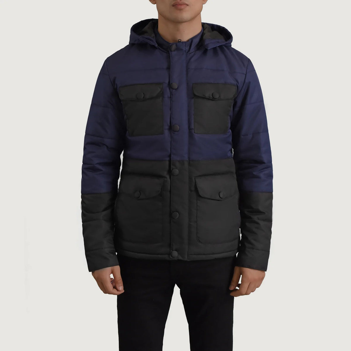 
Dettaglio ravvicinato of Classic Collar & Heavy-Duty Zipper Hardware on Wayne Nero & Blu Hooded Puffer Giacca in Pelle da Uomo